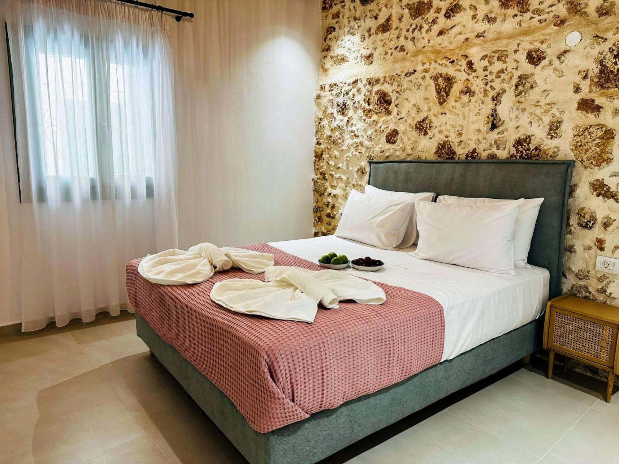 Roussos Place - Next To Splantzia Square - 2Bd 2Ba 干尼亞 外观 照片